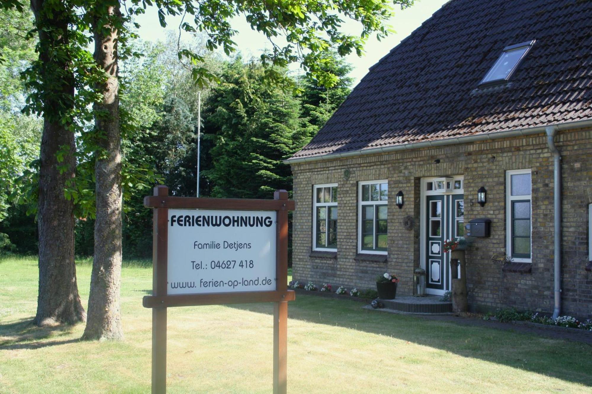 Detjens - Fewo In Ruhiger Lage Mit Terrasse Und Garten Ellingstedt Exterior photo