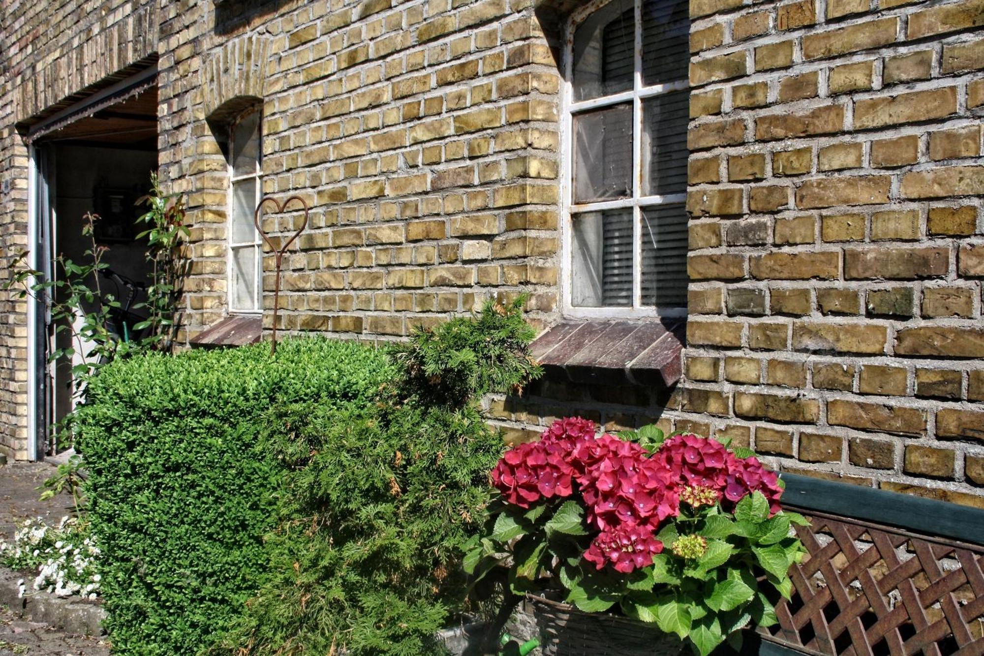 Detjens - Fewo In Ruhiger Lage Mit Terrasse Und Garten Ellingstedt Exterior photo